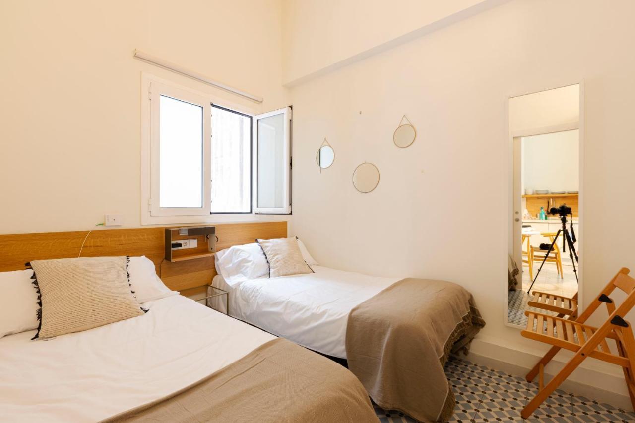 The Barcelona Centric Apt By Maison Pinata Exterior photo